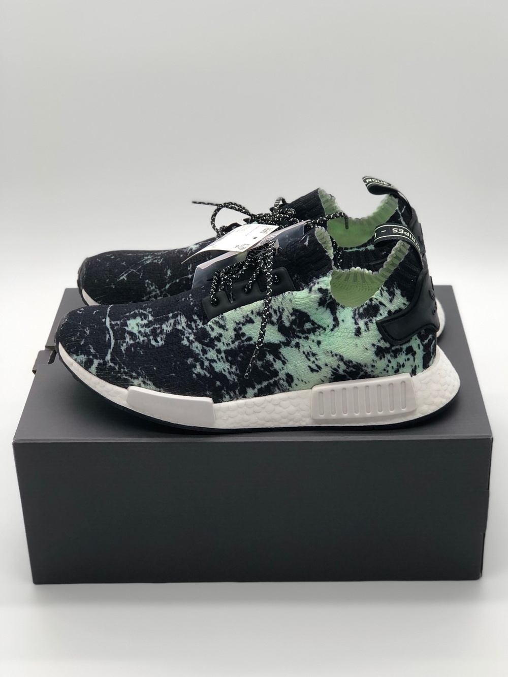 Adidas NMD R1 PK Green Marble Brand New DS With Tags Size 9.5 Men